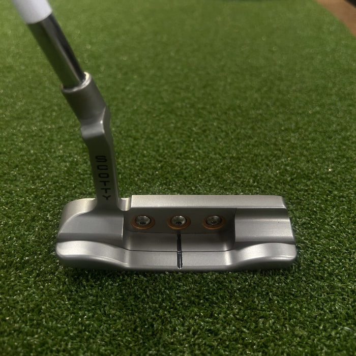 Scotty Cameron Button Back Newport Golf Putter - Second Hand