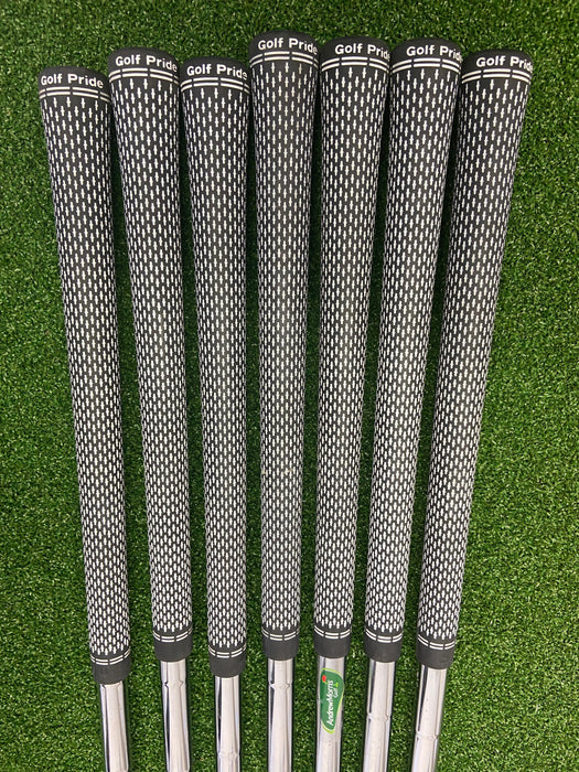 Titleist T200 Golf Irons - 5-GW - Secondhand