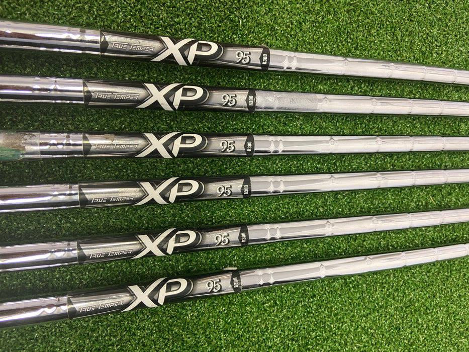 Ping G400 Golf Irons - Used